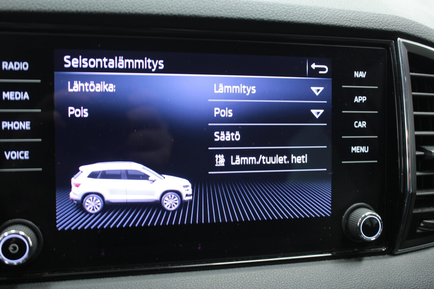 Skoda Karoq vaihtoauto