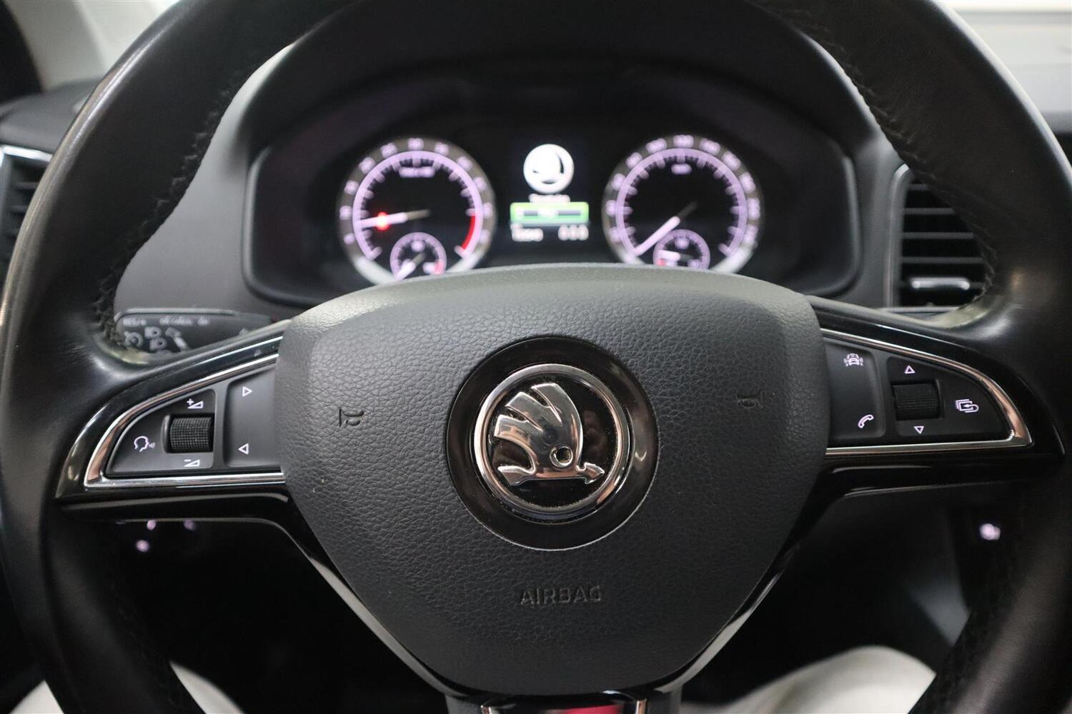 Skoda Karoq vaihtoauto