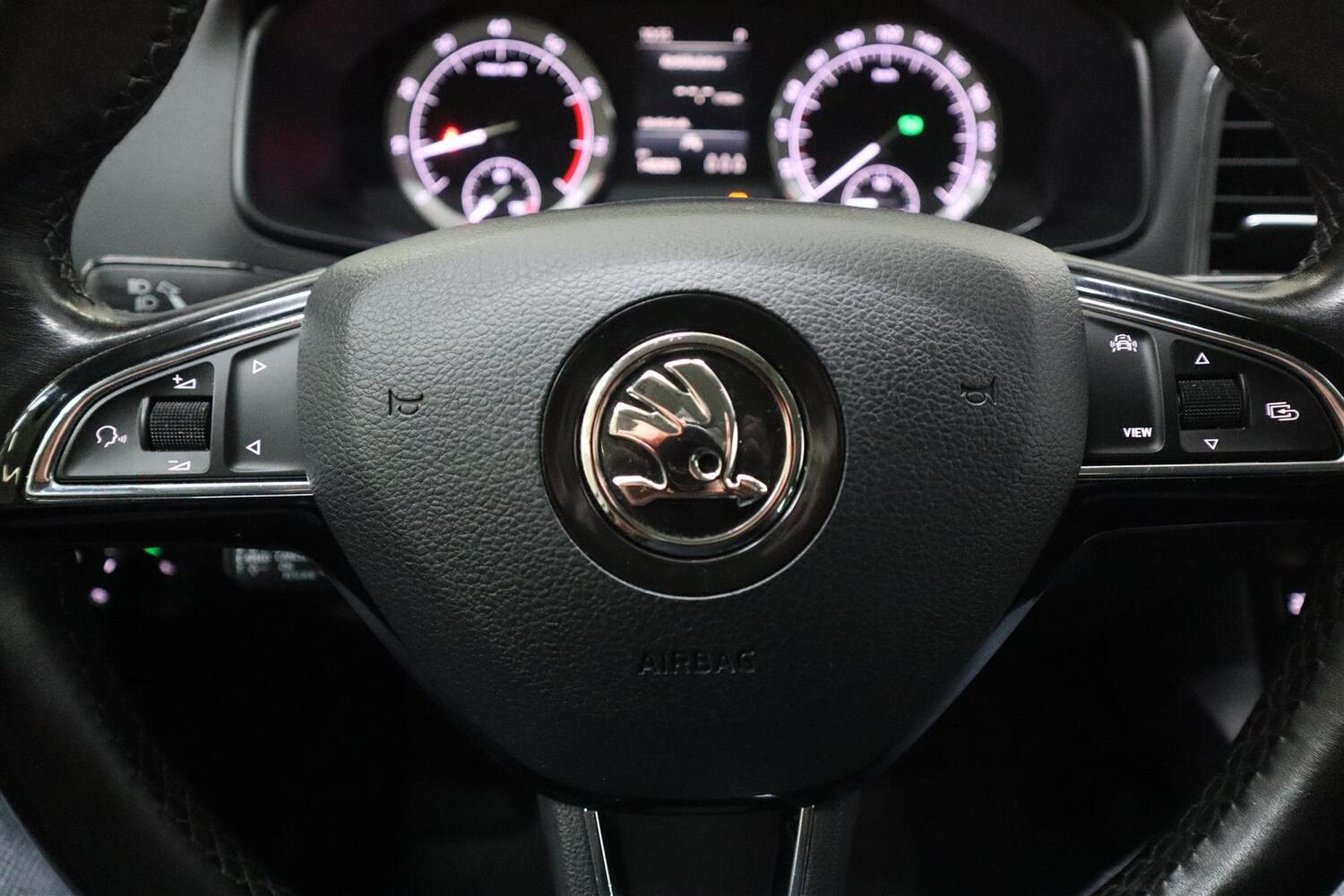 Skoda Karoq vaihtoauto
