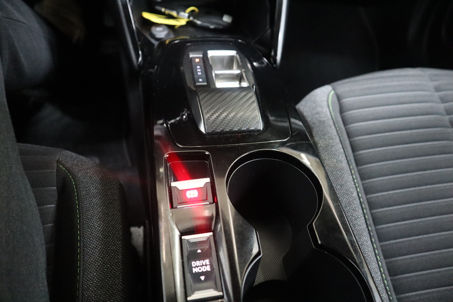 Peugeot e-2008 vaihtoauto