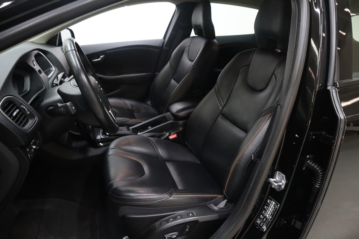 Volvo V40 Cross Country vaihtoauto