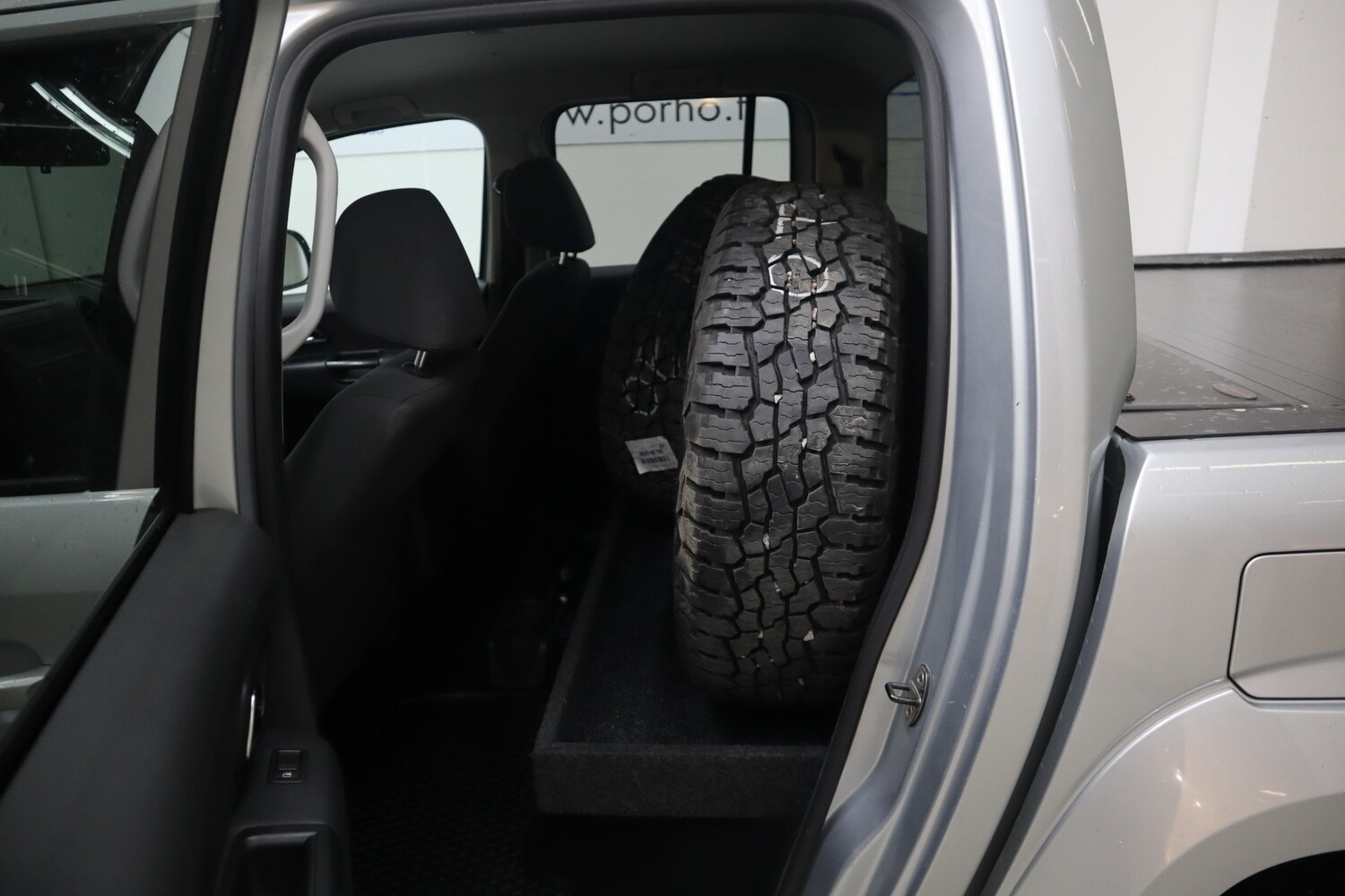 Volkswagen Amarok vaihtoauto