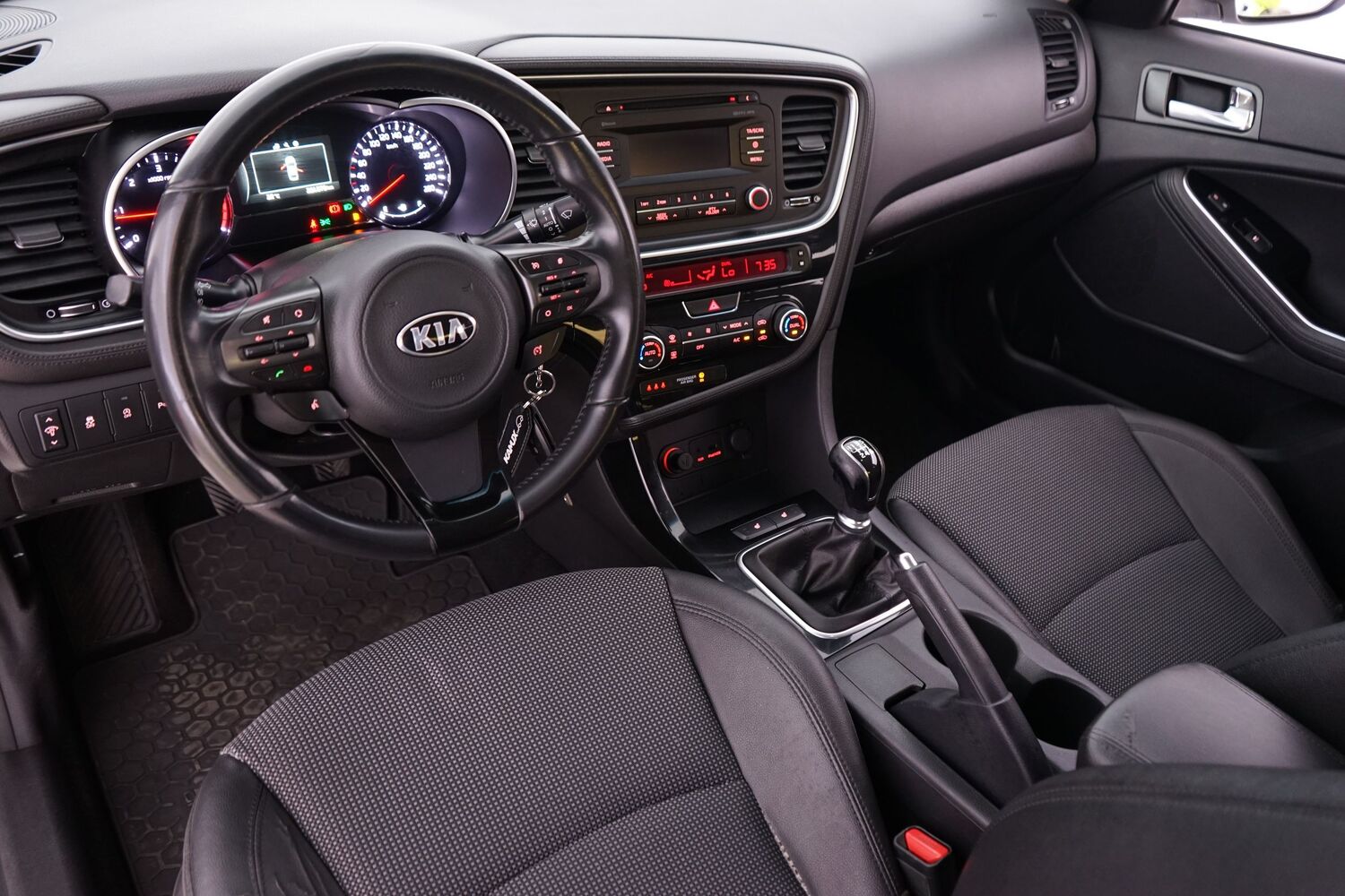 Kia Optima vaihtoauto