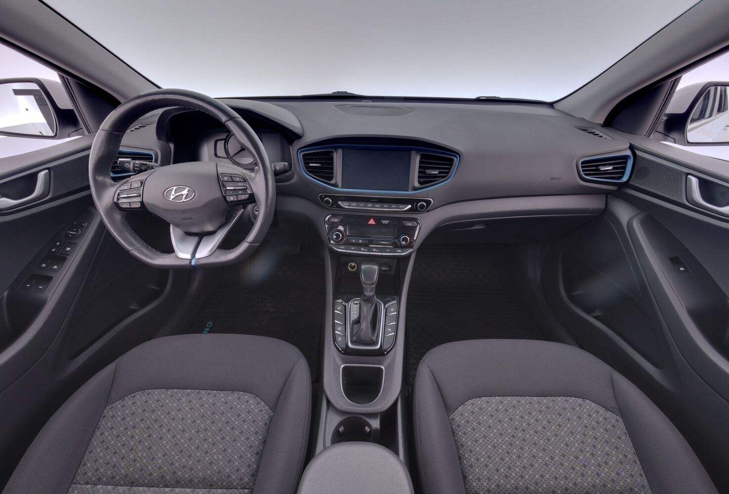 Hyundai IONIQ plug-in vaihtoauto