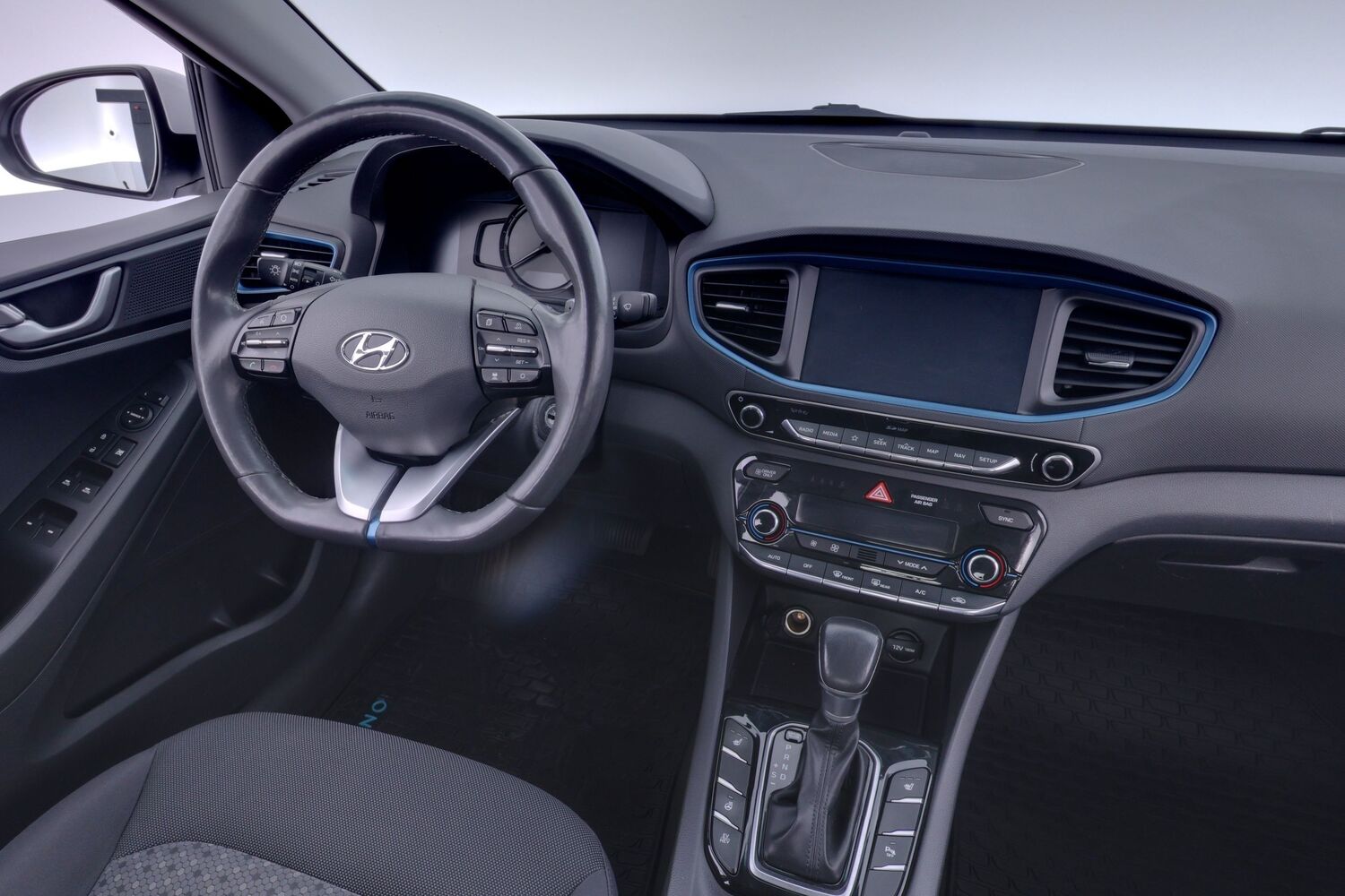 Hyundai IONIQ plug-in vaihtoauto