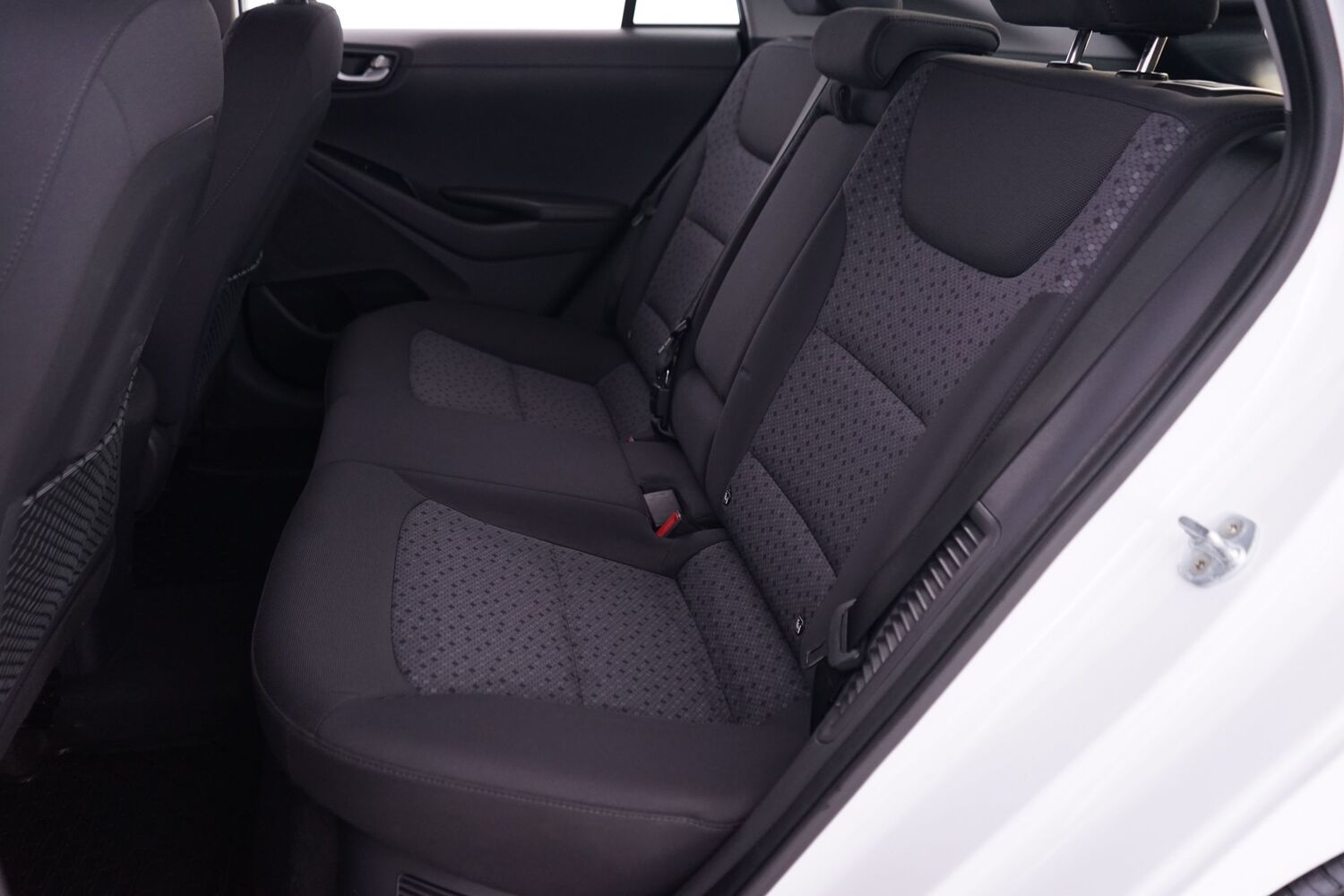 Hyundai IONIQ plug-in vaihtoauto