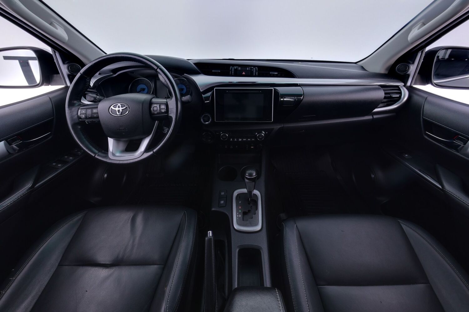 Toyota Hilux vaihtoauto