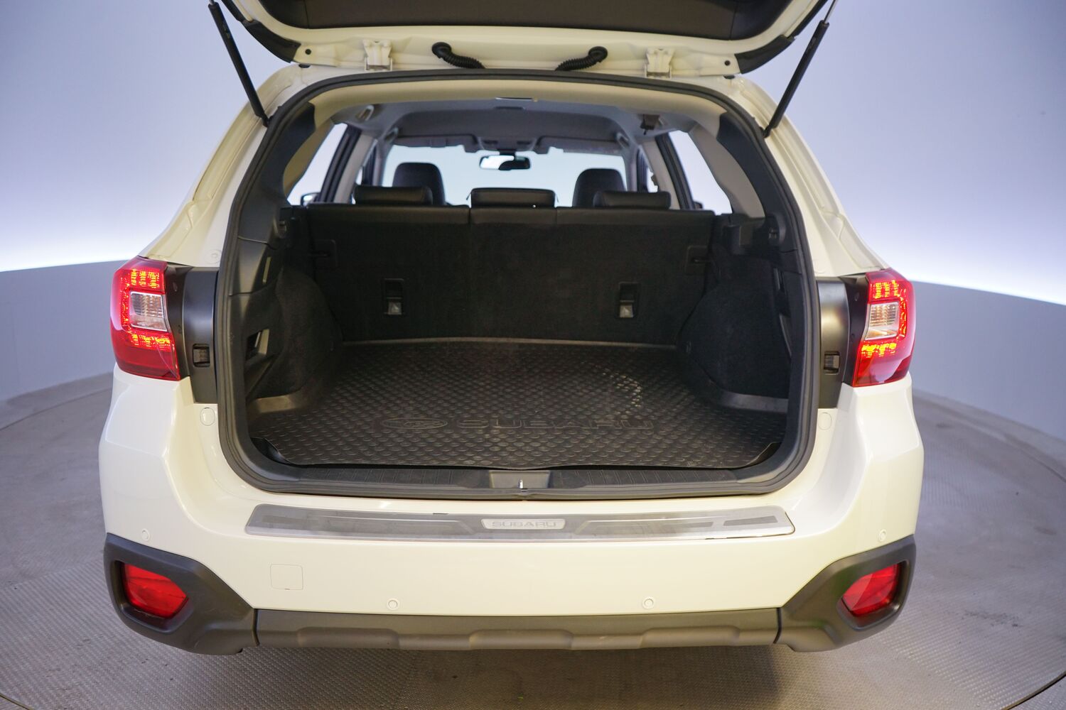 Subaru Outback vaihtoauto