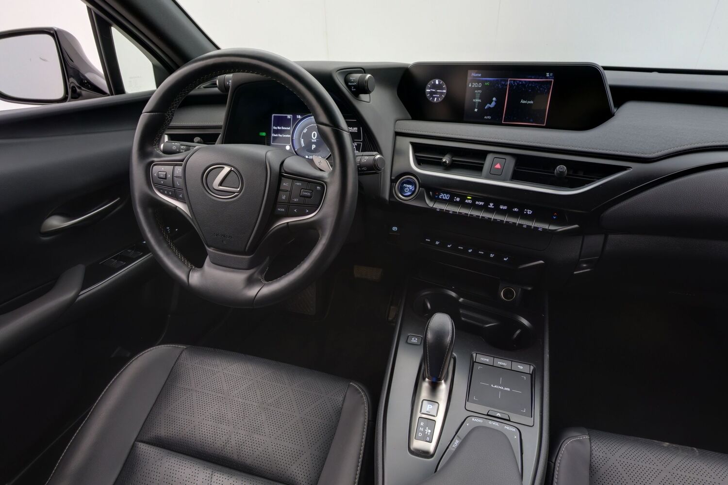 Lexus UX vaihtoauto