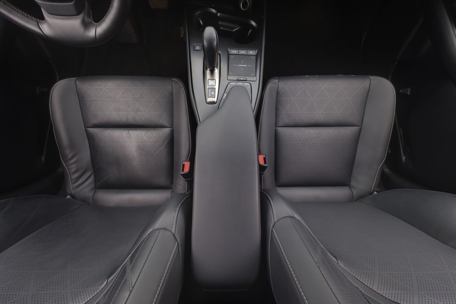 Lexus UX vaihtoauto