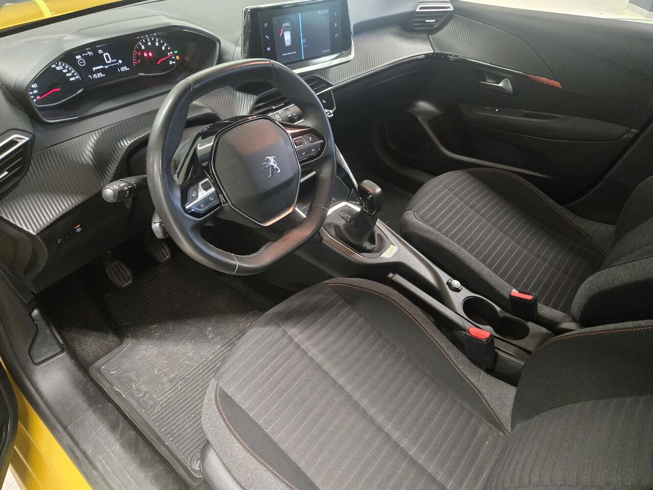 Peugeot 208 vaihtoauto