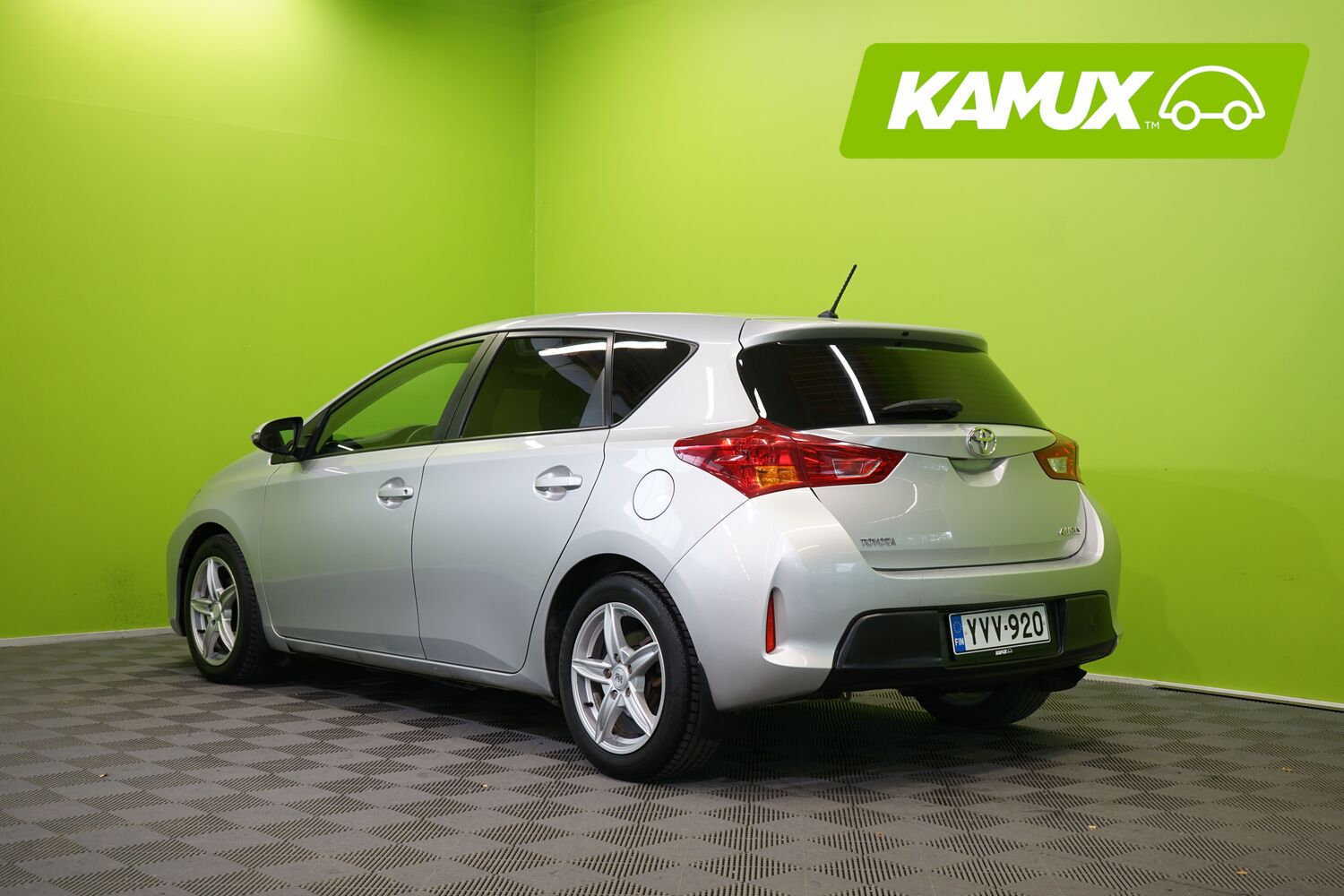 Toyota Auris vaihtoauto