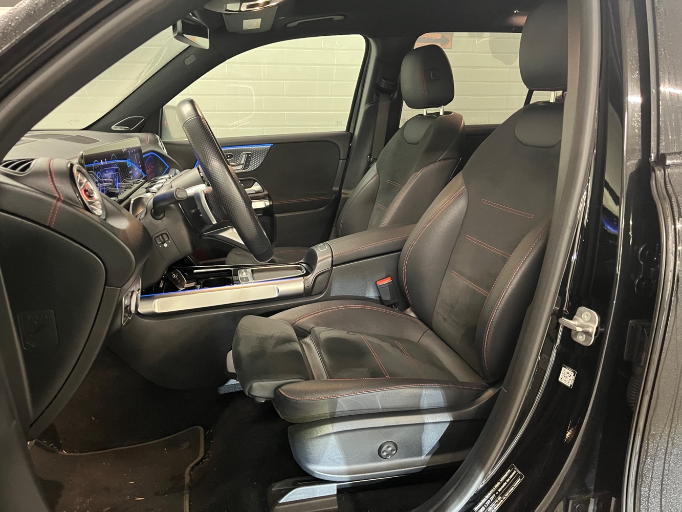 Mercedes-Benz EQB vaihtoauto