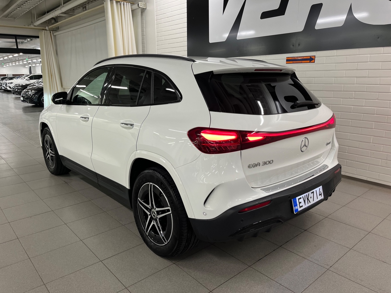Mercedes-Benz EQA vaihtoauto
