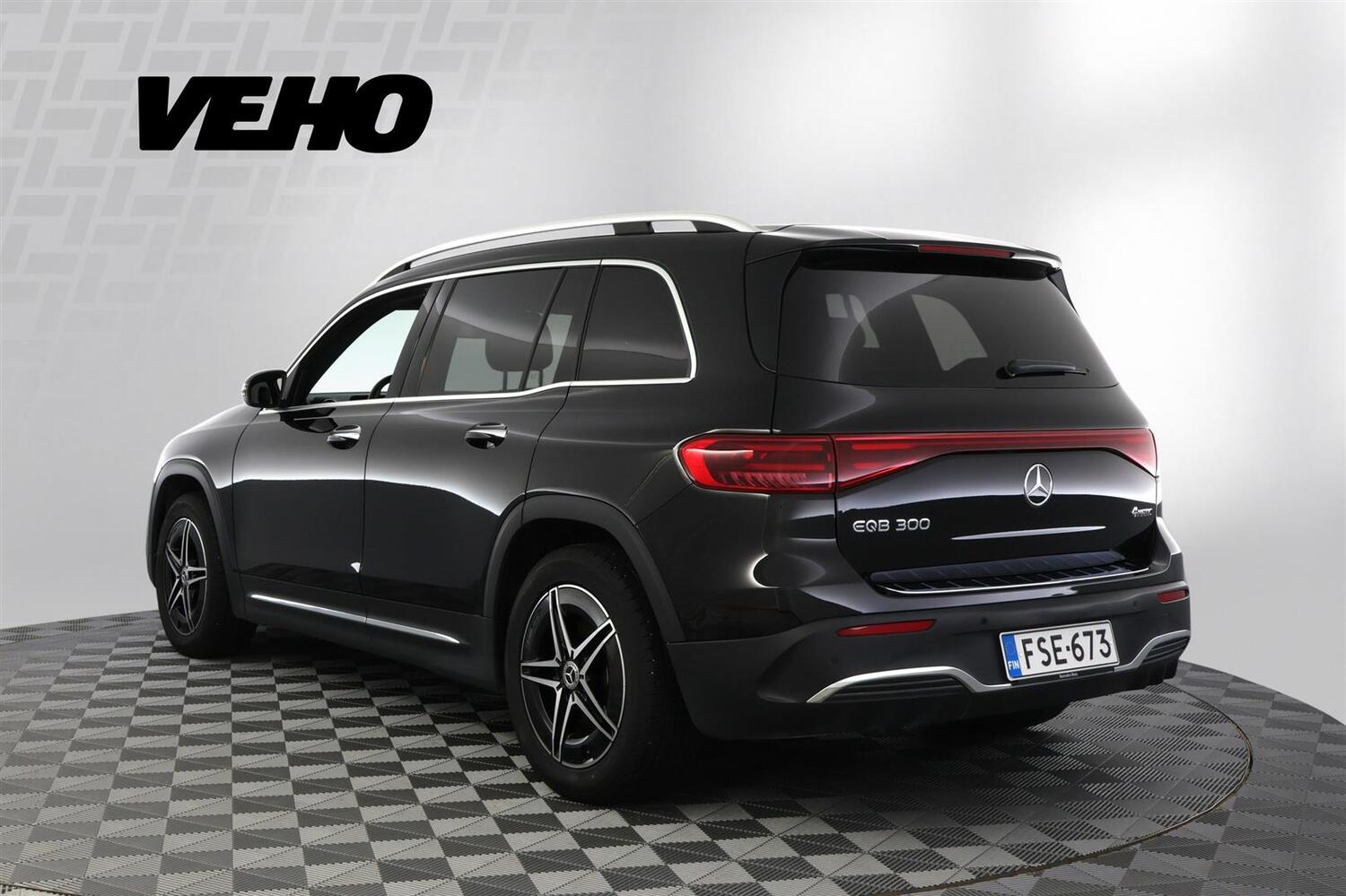 Mercedes-Benz EQB vaihtoauto