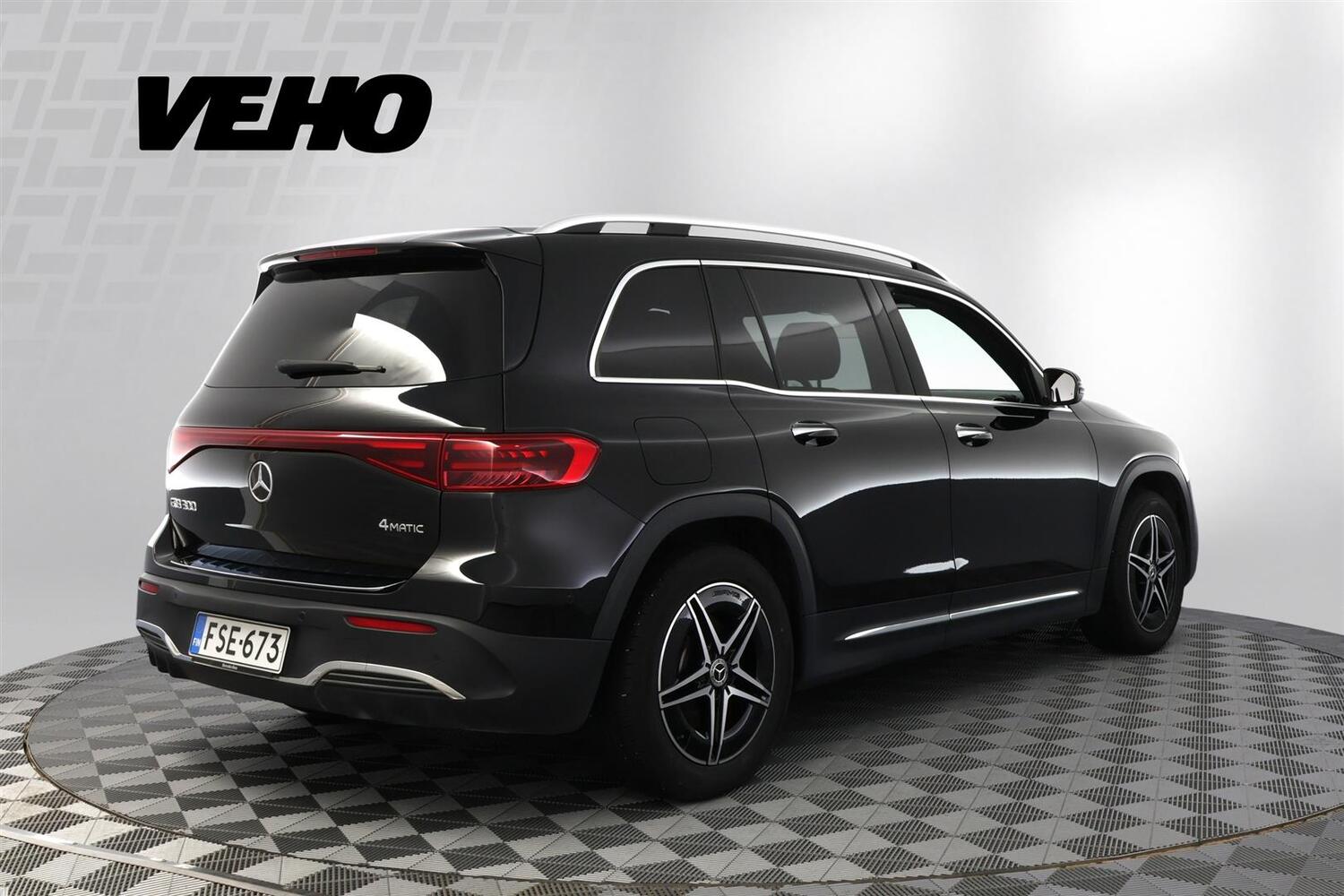 Mercedes-Benz EQB vaihtoauto