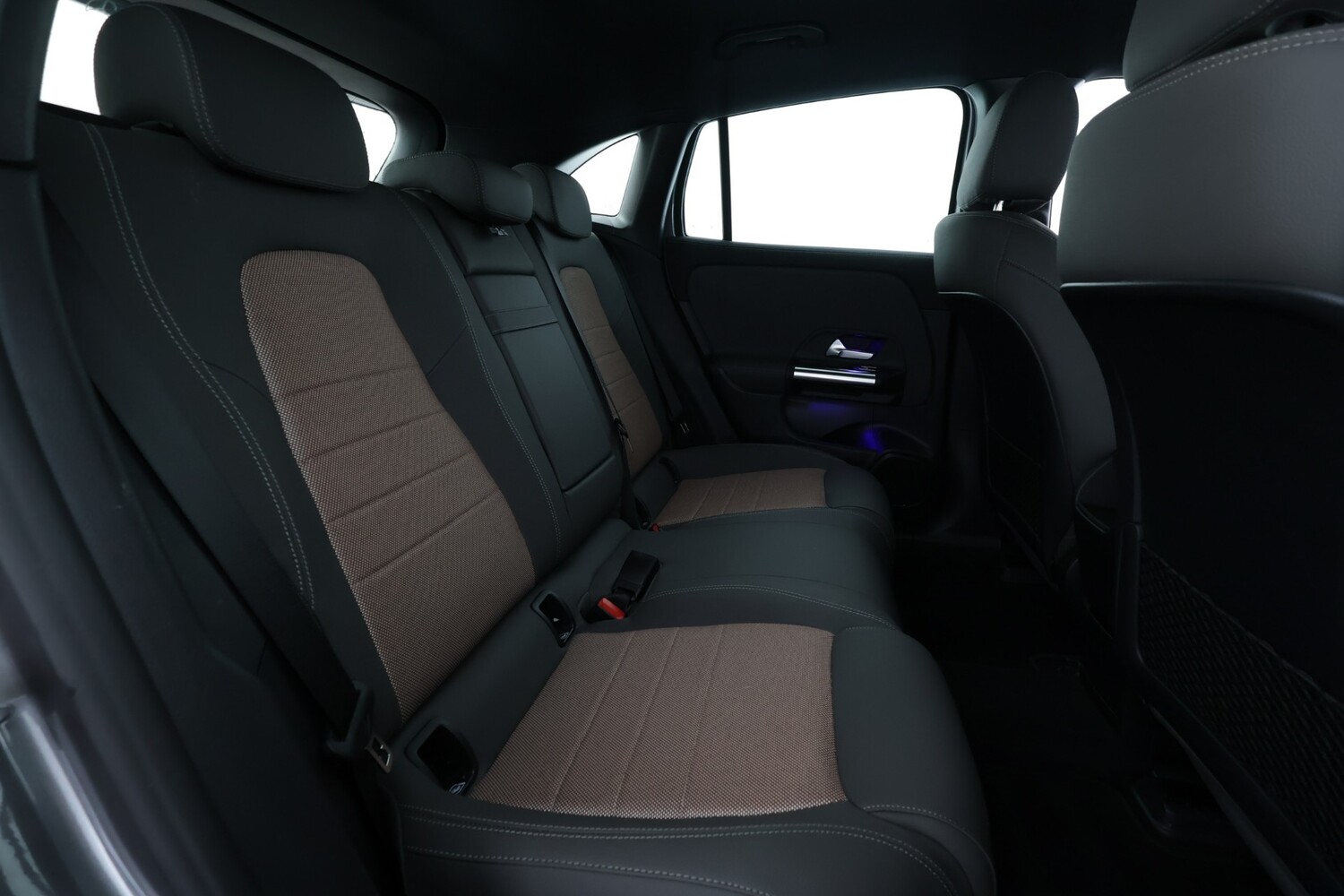Mercedes-Benz EQA vaihtoauto
