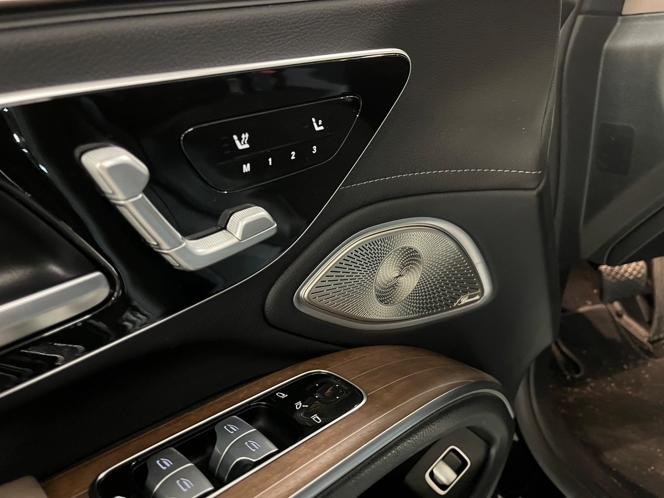 Mercedes-Benz EQS vaihtoauto