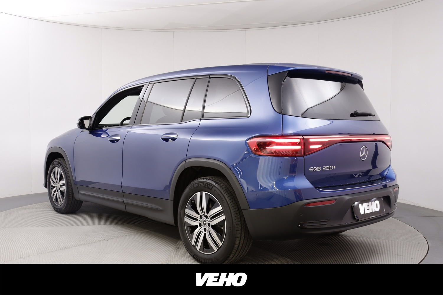 Mercedes-Benz EQB vaihtoauto