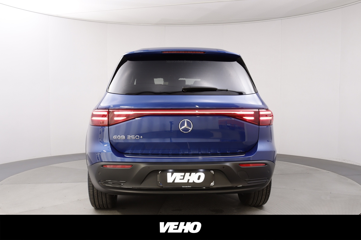 Mercedes-Benz EQB vaihtoauto