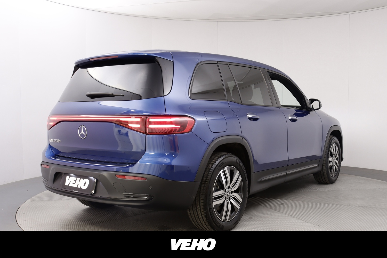 Mercedes-Benz EQB vaihtoauto