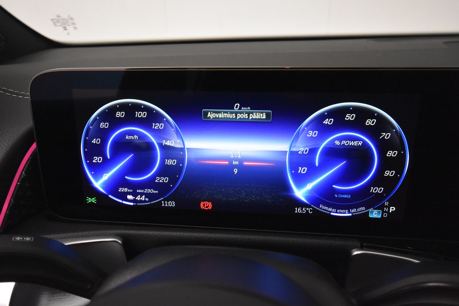 Mercedes-Benz EQB vaihtoauto