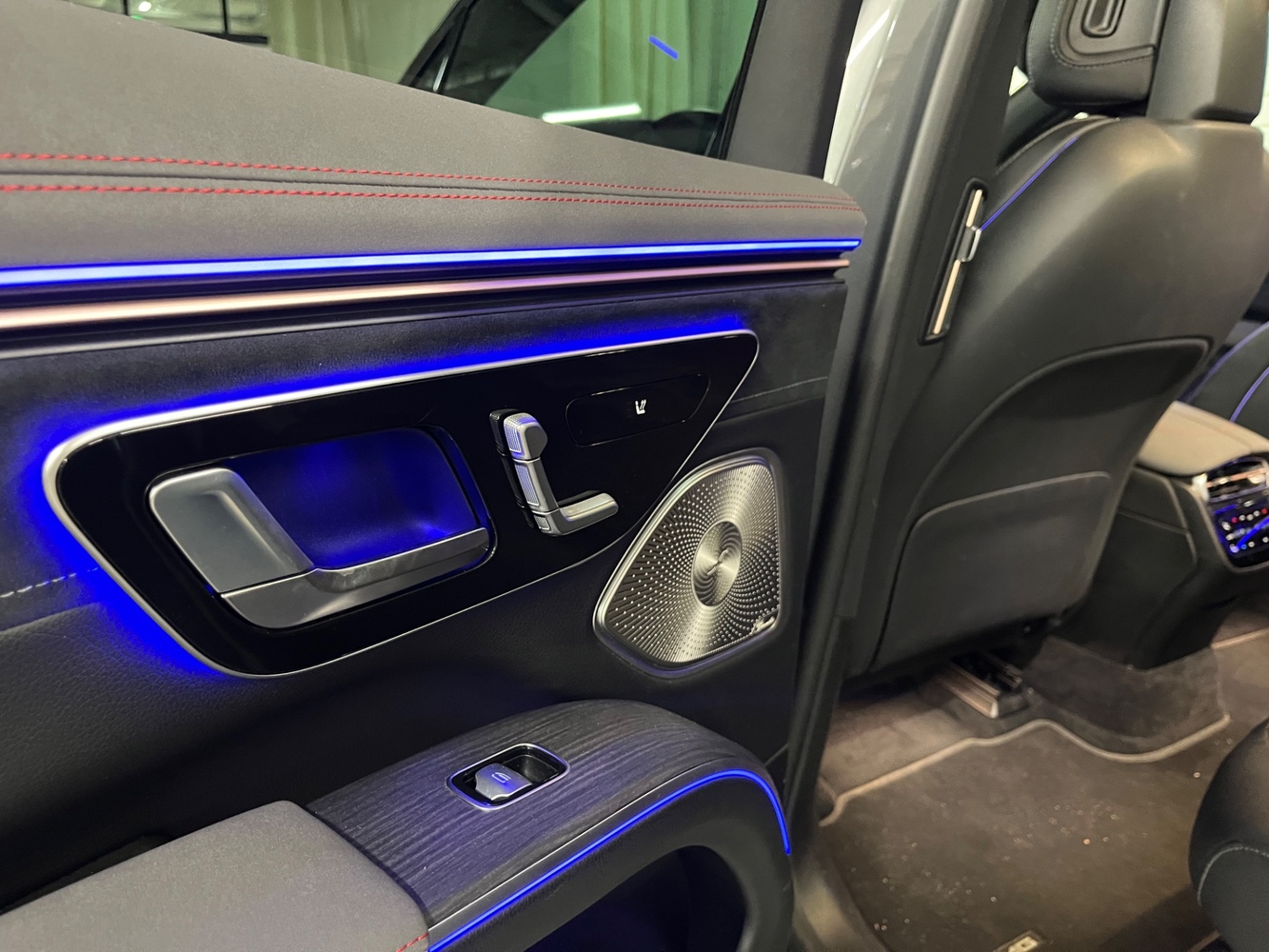 Mercedes-Benz EQS vaihtoauto
