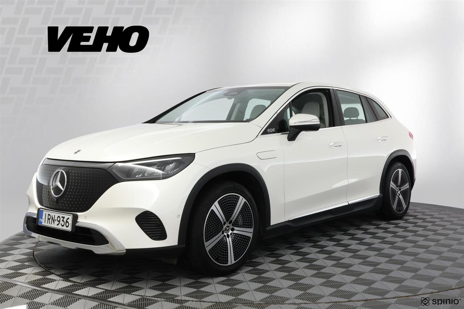 Mercedes-Benz EQE vaihtoauto