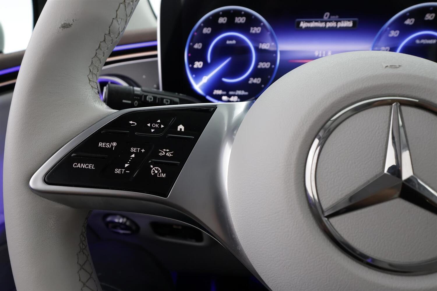 Mercedes-Benz EQE vaihtoauto