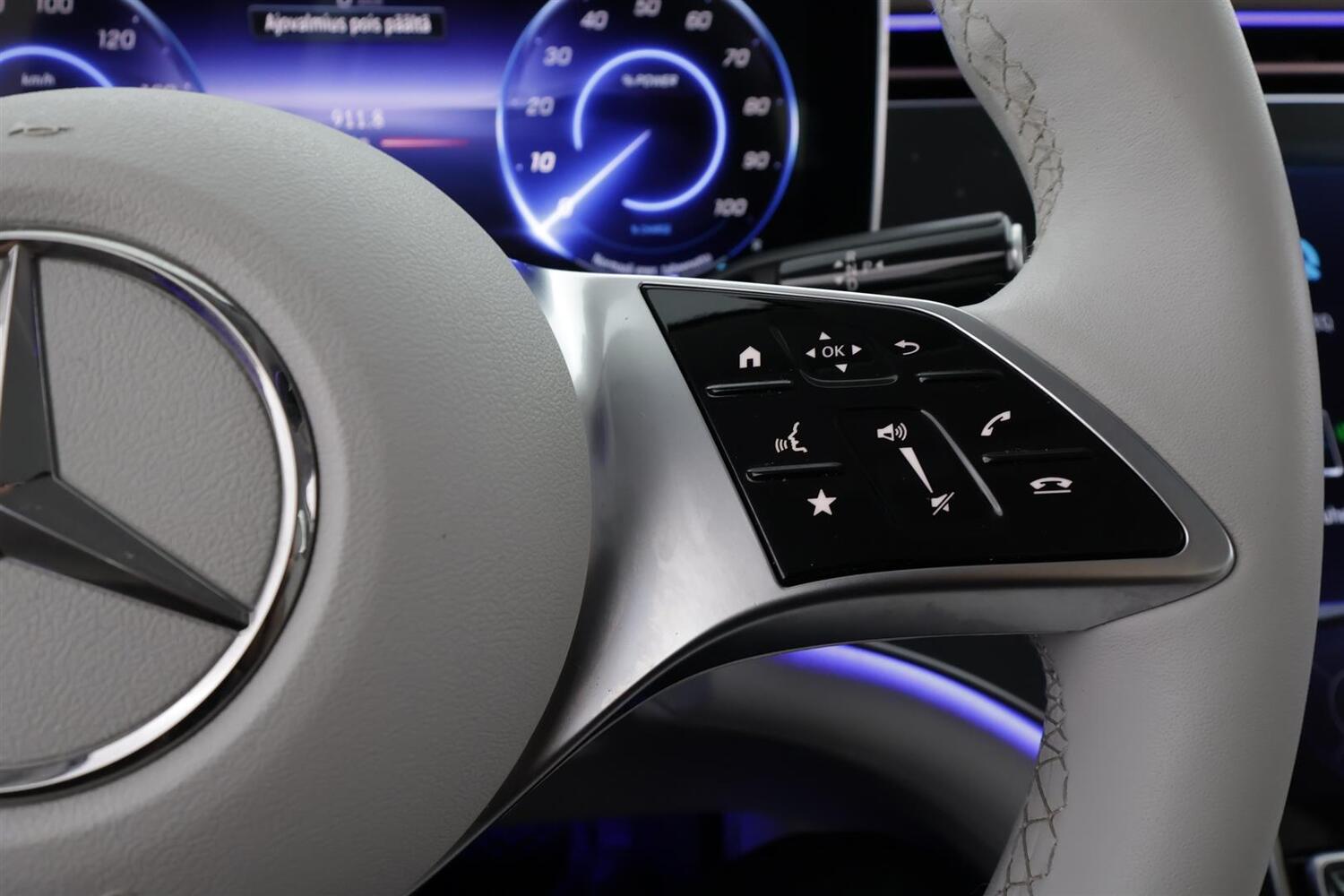 Mercedes-Benz EQE vaihtoauto