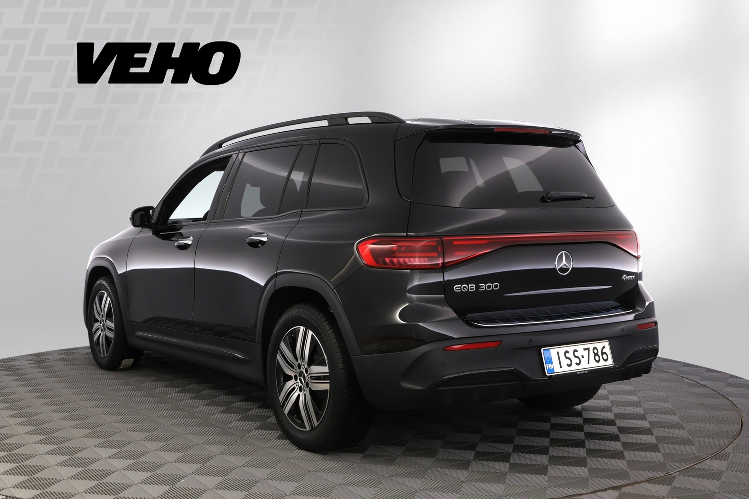 Mercedes-Benz EQB vaihtoauto