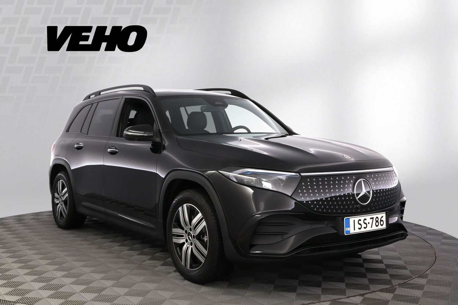 Mercedes-Benz EQB vaihtoauto