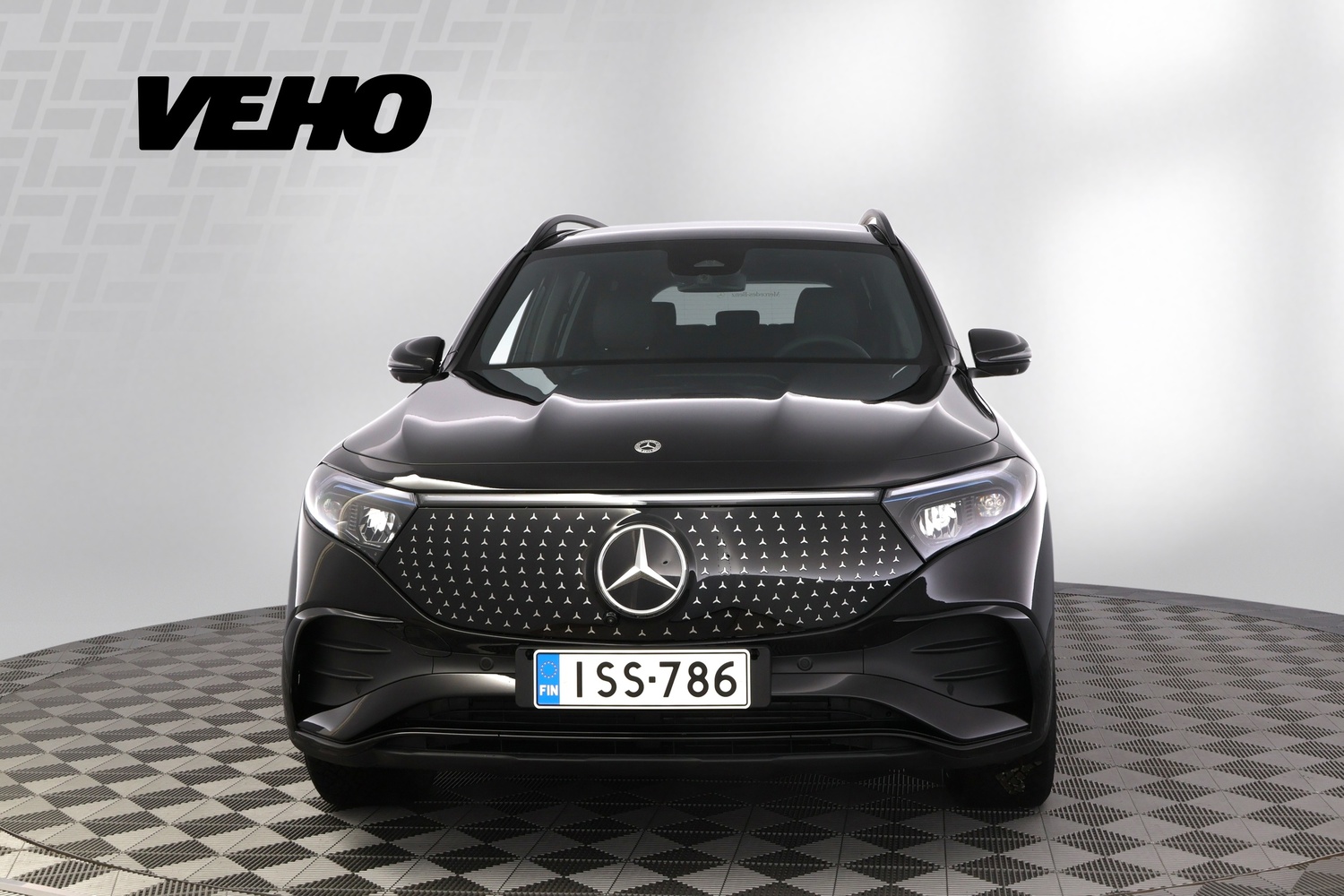 Mercedes-Benz EQB vaihtoauto