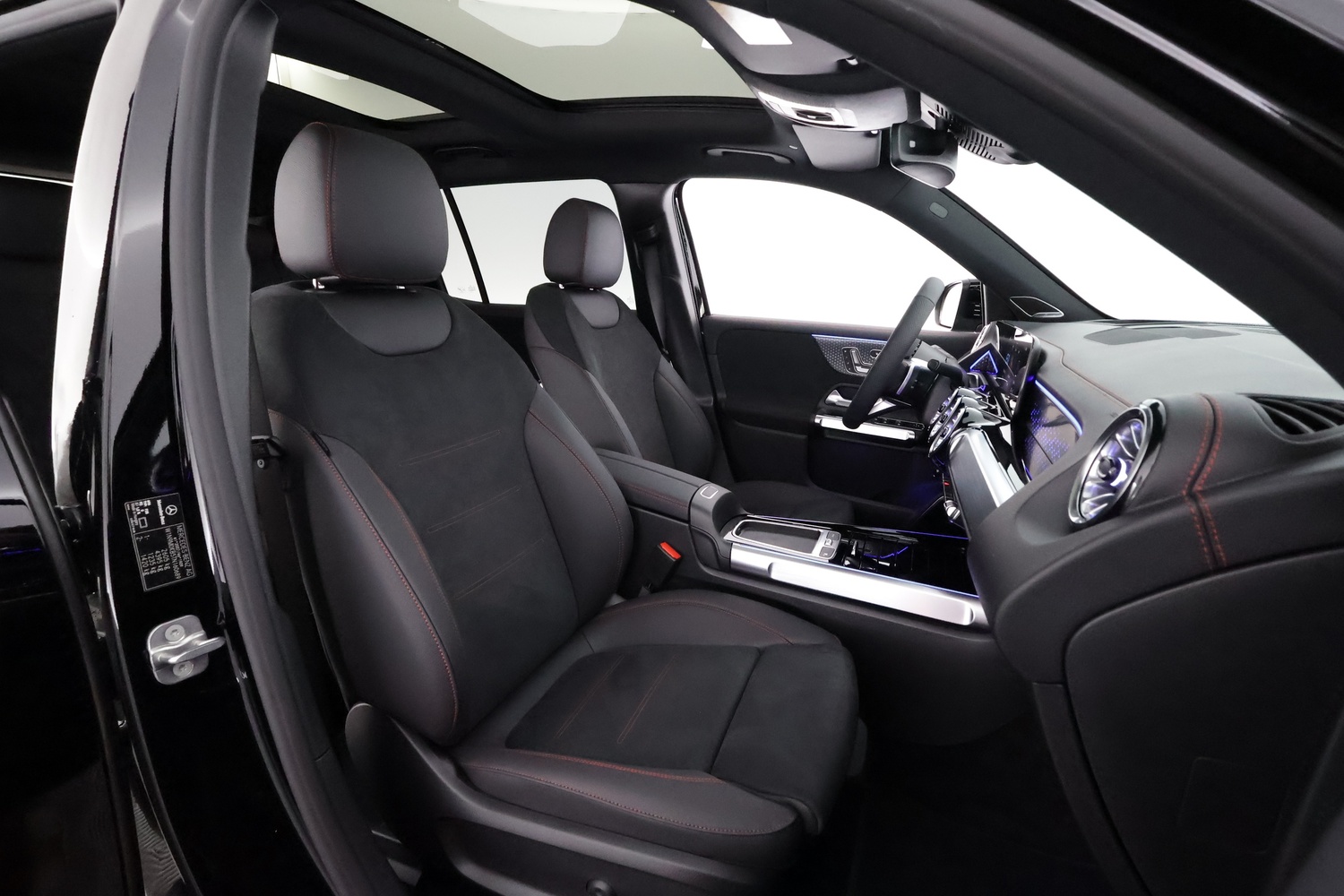 Mercedes-Benz EQB vaihtoauto