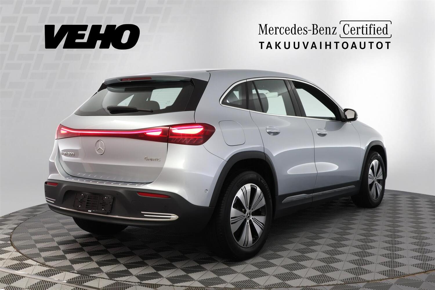 Mercedes-Benz EQA vaihtoauto