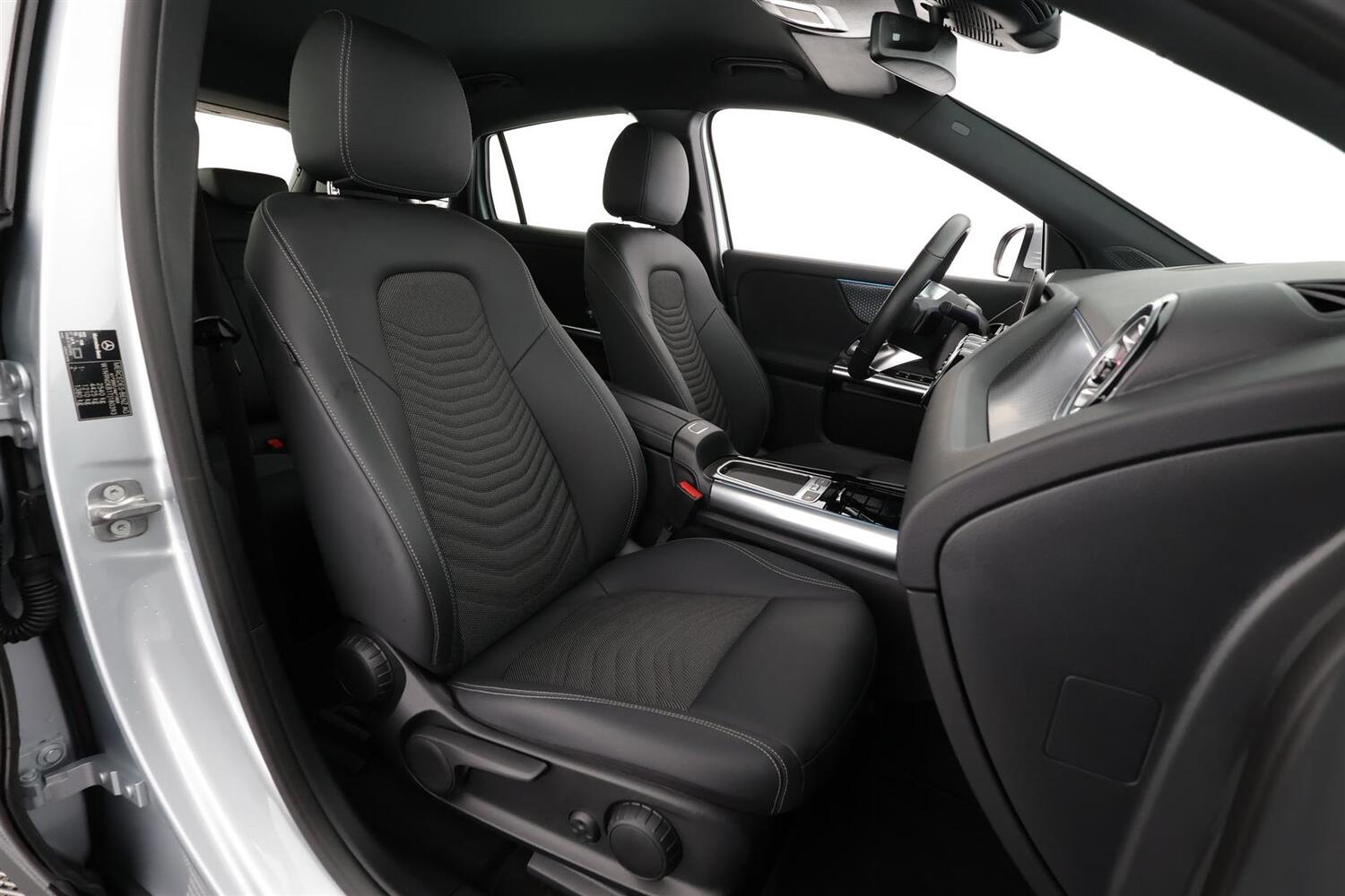 Mercedes-Benz EQA vaihtoauto