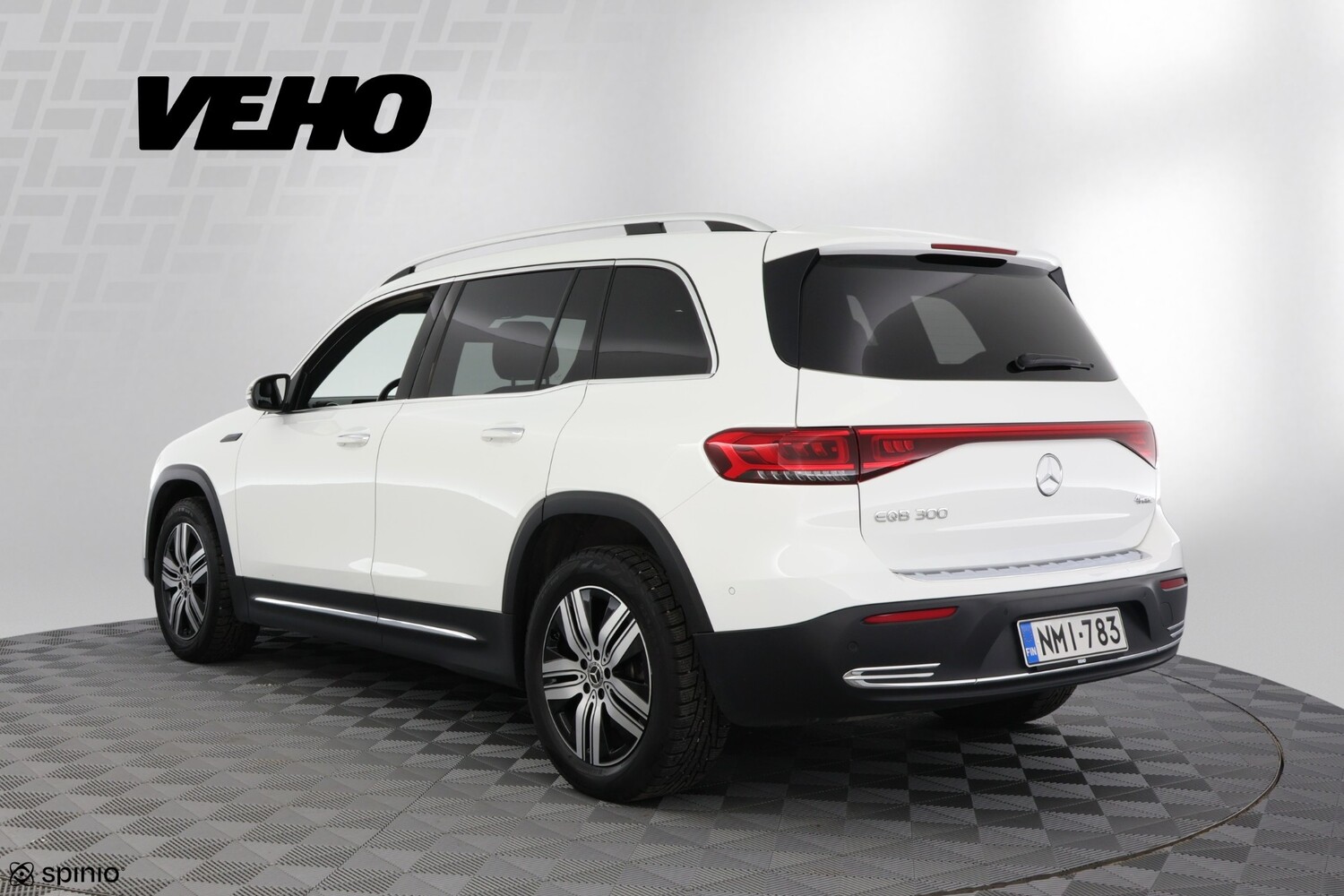 Mercedes-Benz EQB vaihtoauto