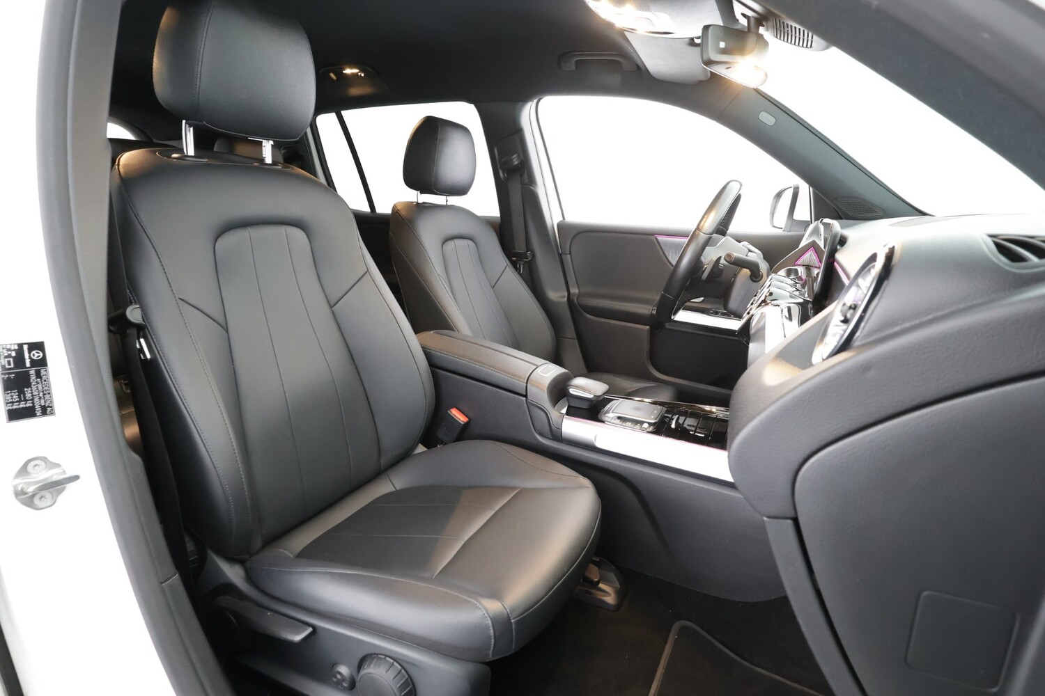 Mercedes-Benz EQB vaihtoauto
