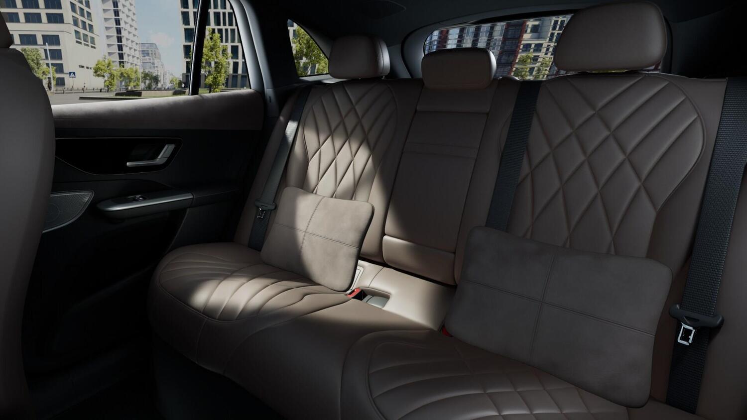 Mercedes-Benz EQE vaihtoauto