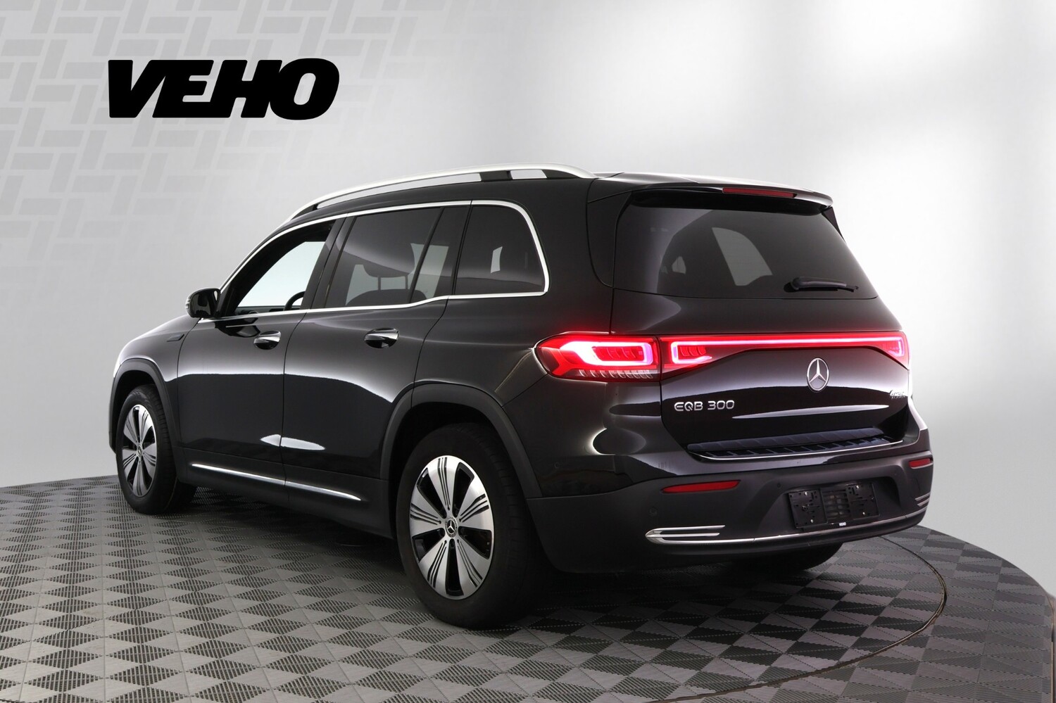 Mercedes-Benz EQB vaihtoauto