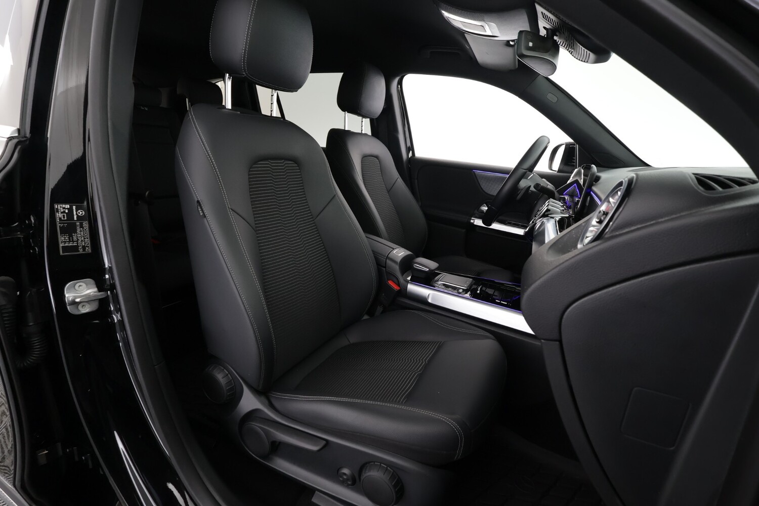 Mercedes-Benz EQB vaihtoauto