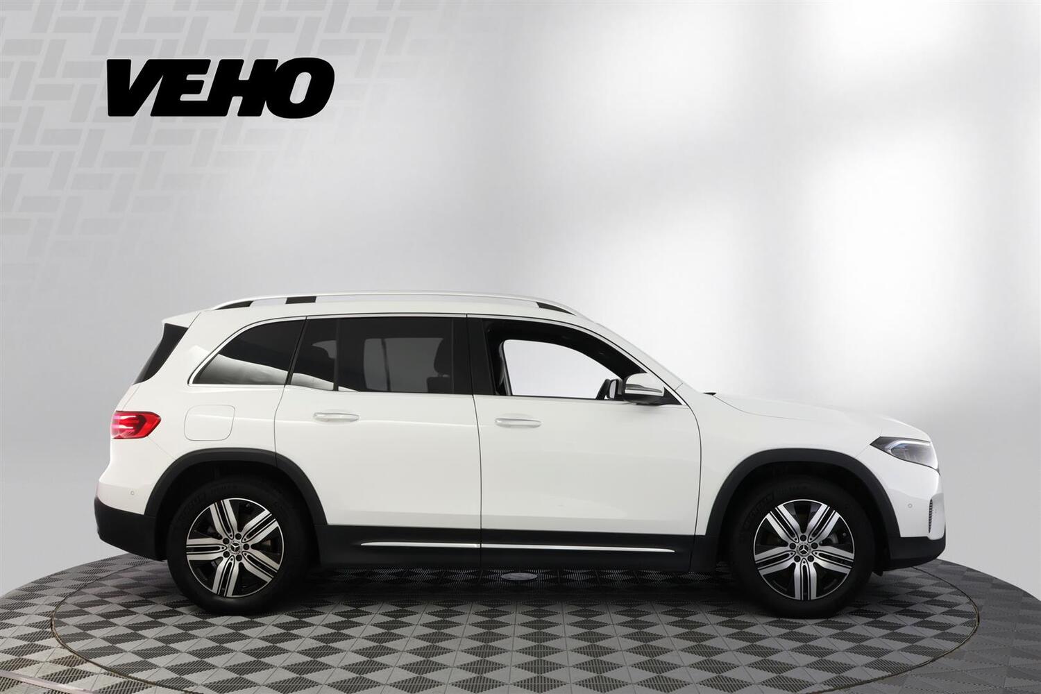 Mercedes-Benz EQB vaihtoauto