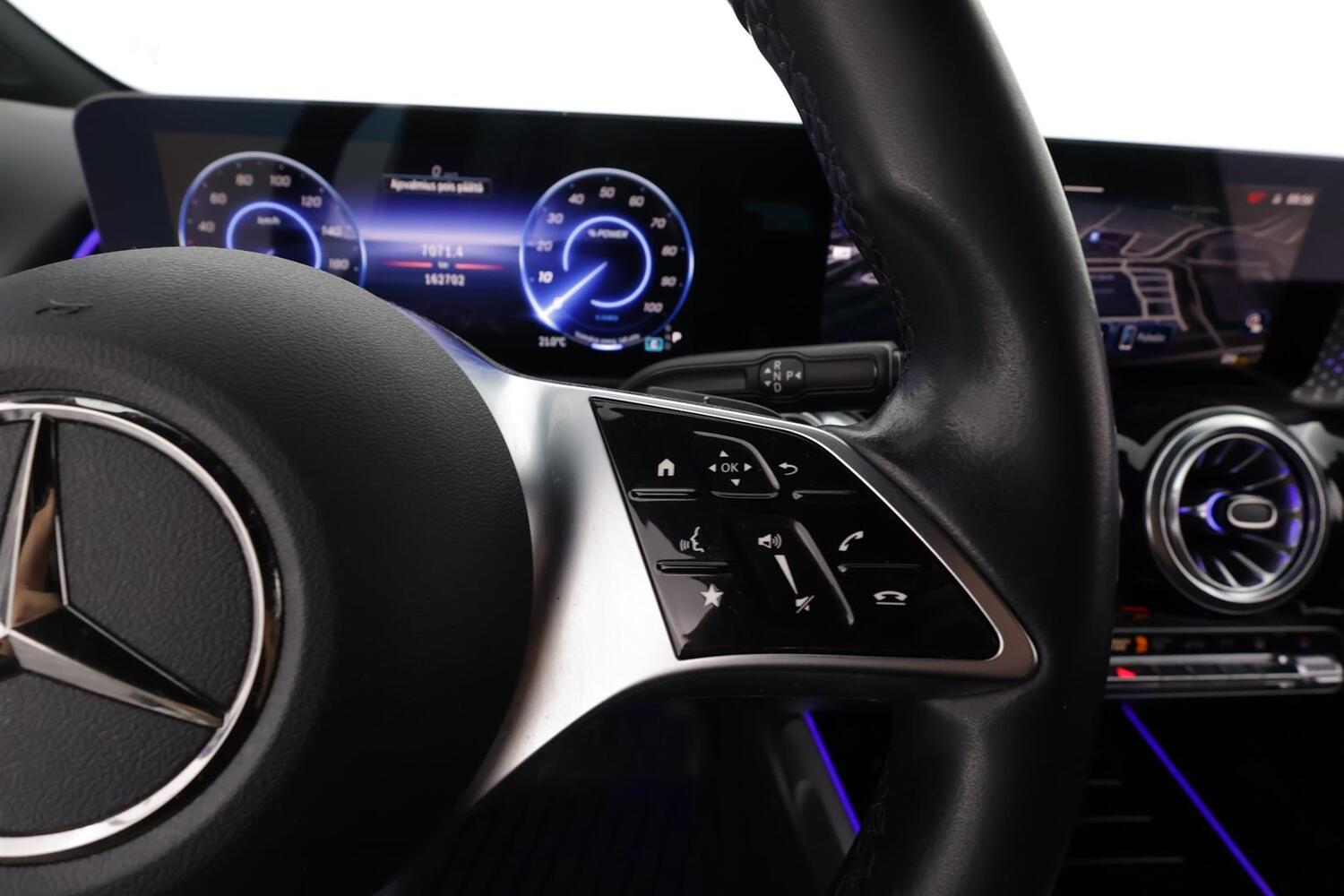 Mercedes-Benz EQB vaihtoauto