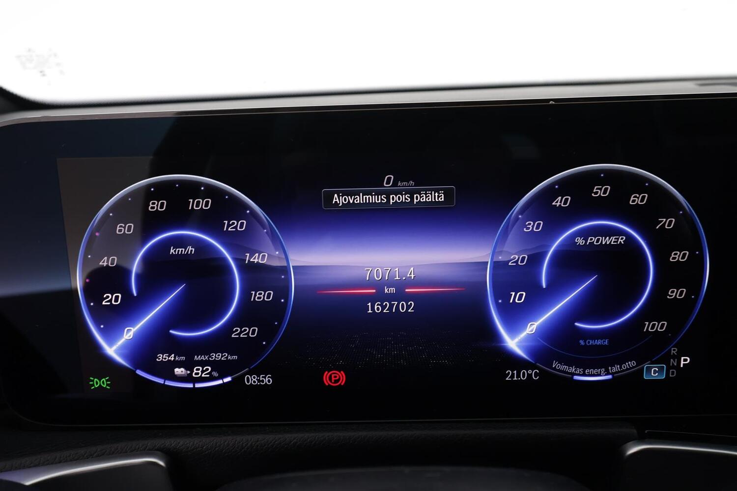 Mercedes-Benz EQB vaihtoauto