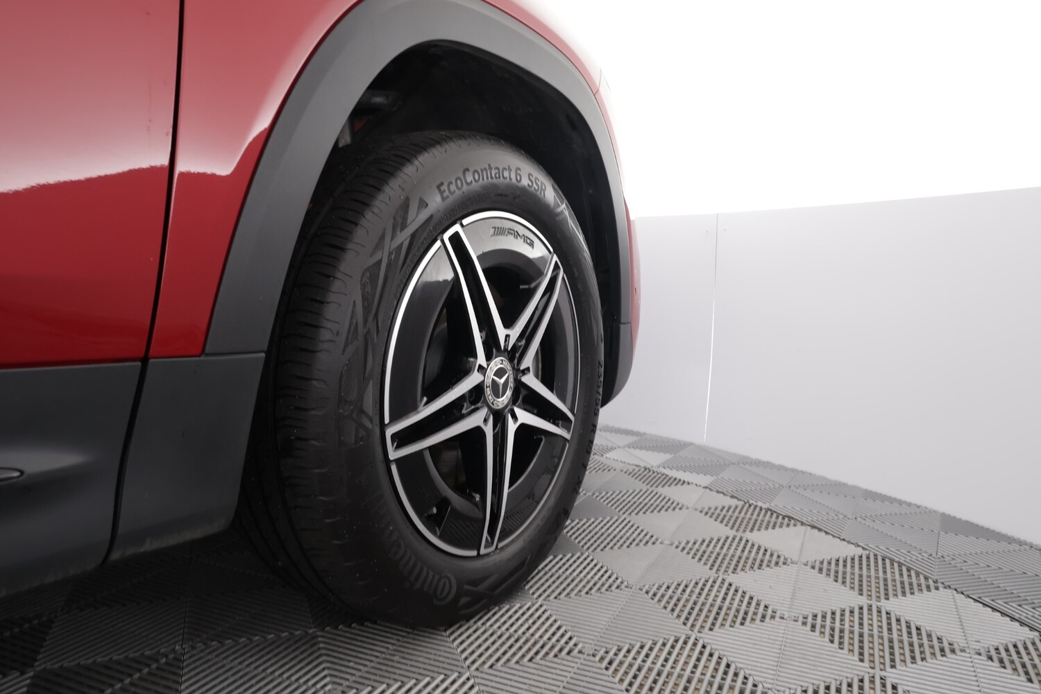 Mercedes-Benz EQB vaihtoauto