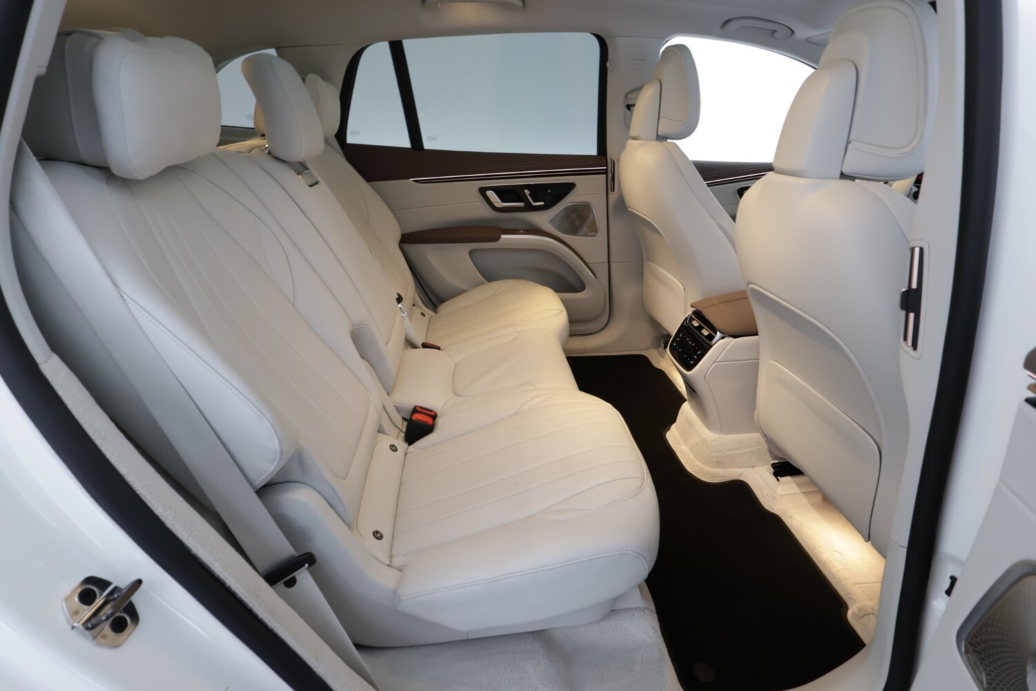 Mercedes-Benz EQS vaihtoauto