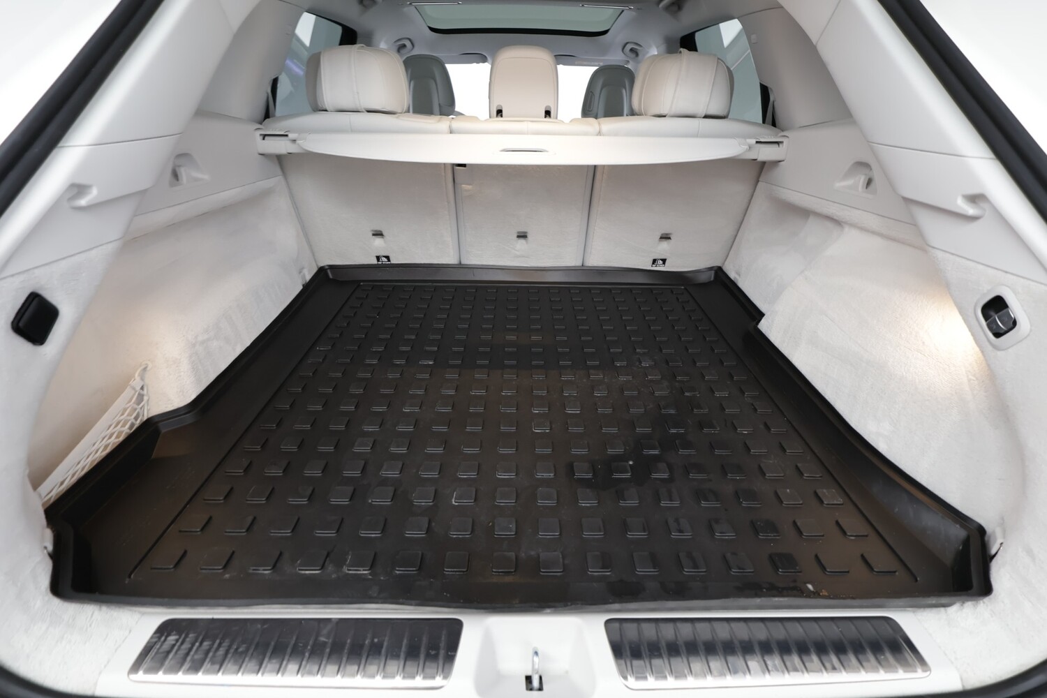 Mercedes-Benz EQS vaihtoauto