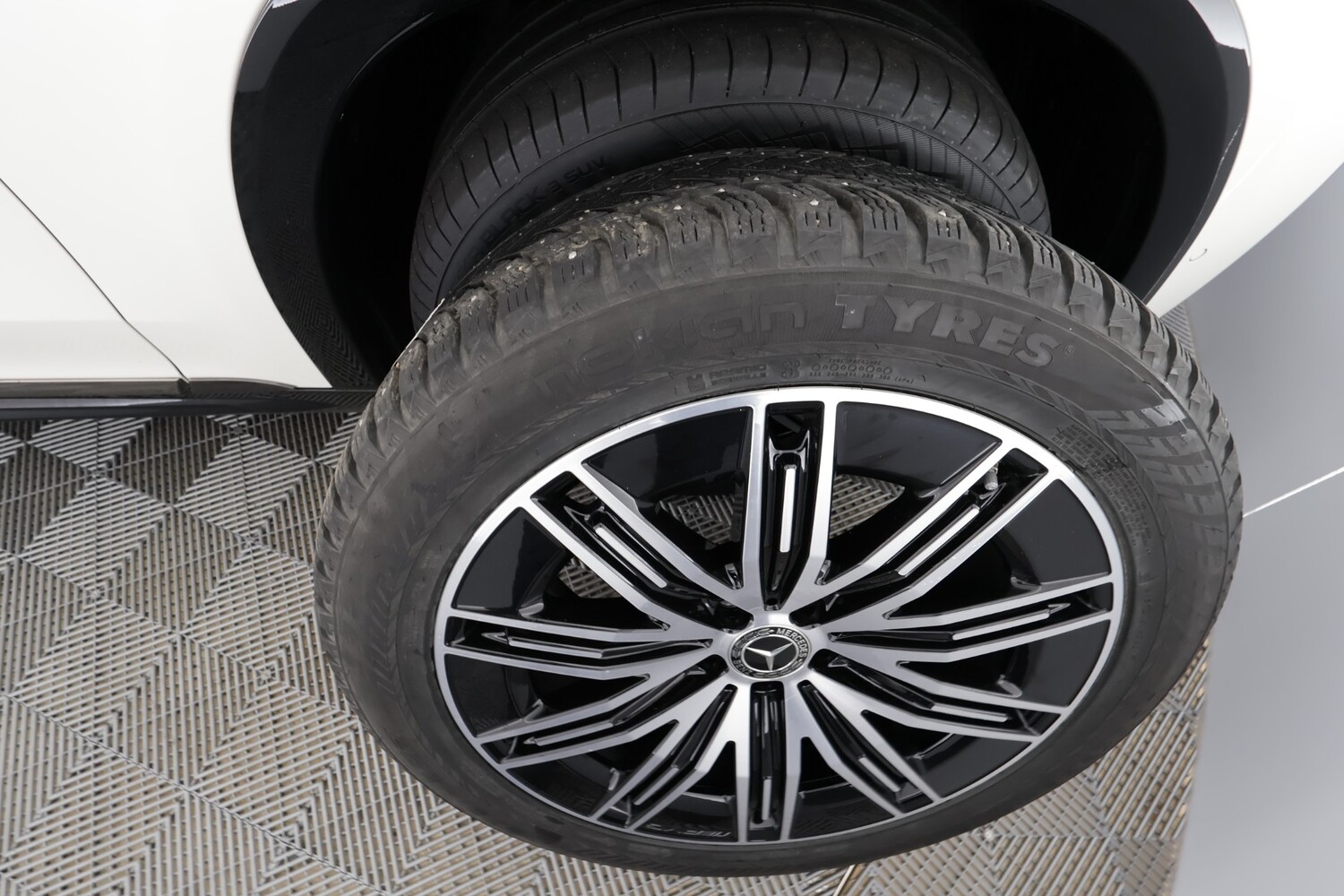 Mercedes-Benz EQS vaihtoauto