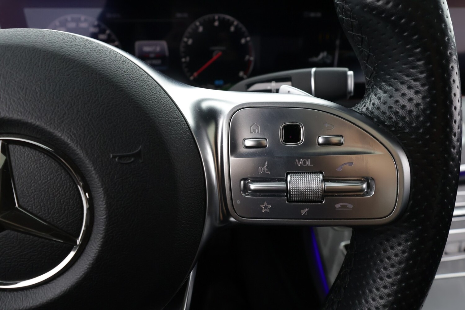 Mercedes-Benz CLS vaihtoauto