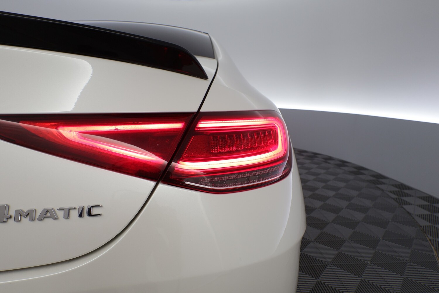 Mercedes-Benz CLS vaihtoauto